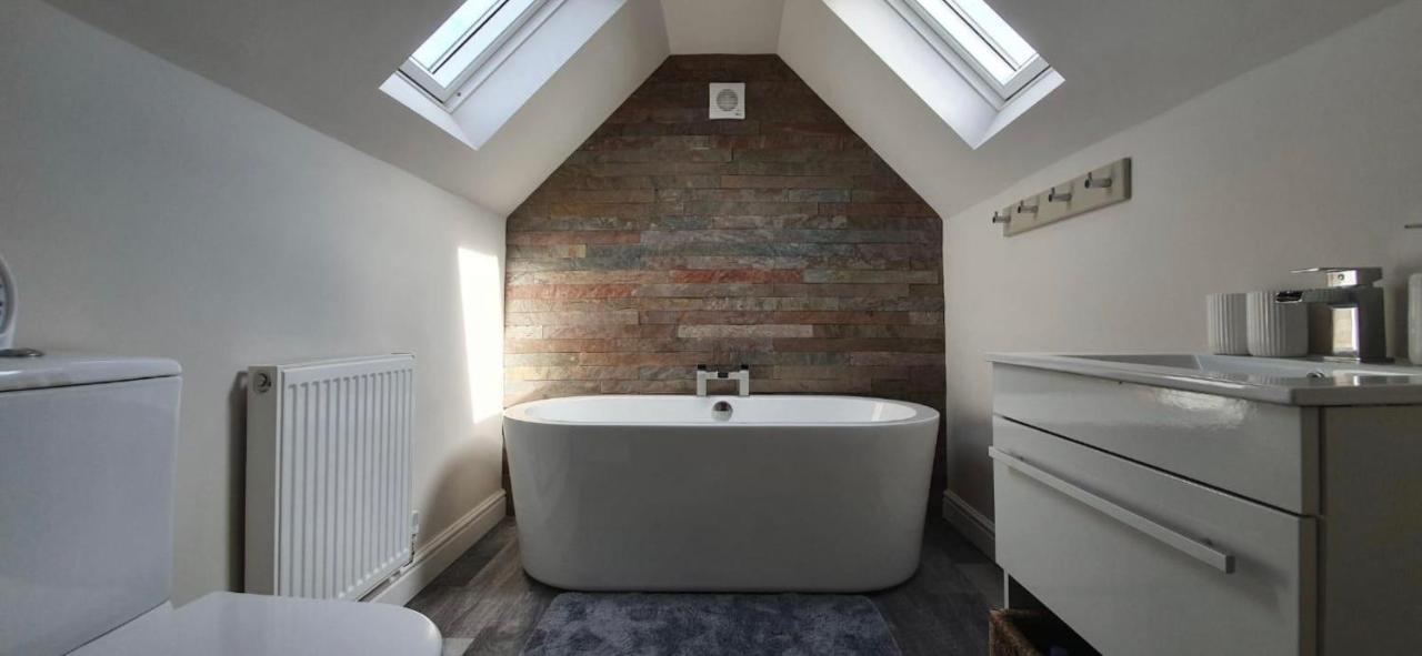 Y Bwythyn Villa Holywell  Eksteriør billede