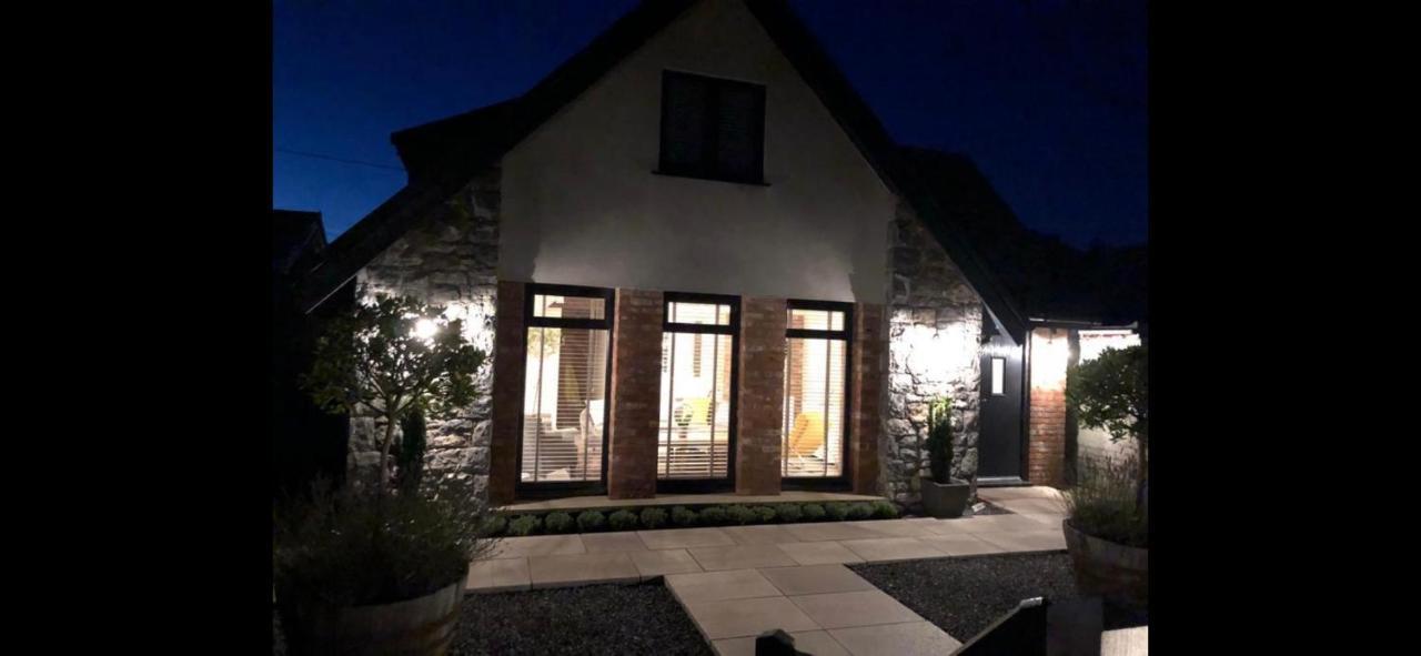 Y Bwythyn Villa Holywell  Eksteriør billede