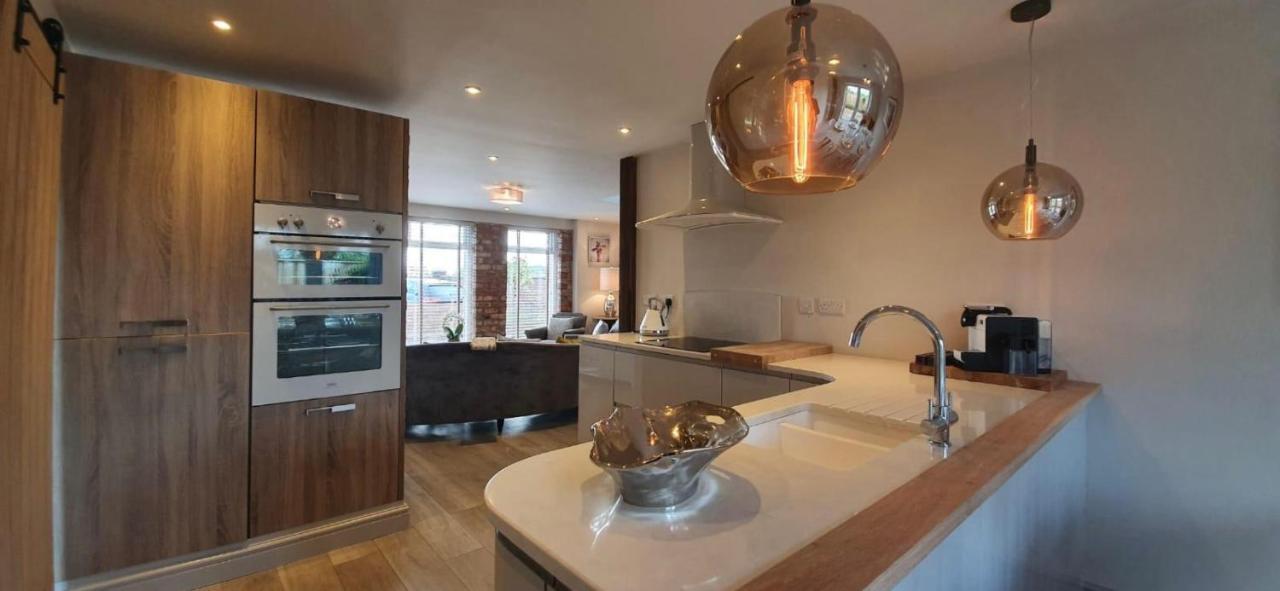 Y Bwythyn Villa Holywell  Eksteriør billede